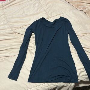 blue long sleeve shirt